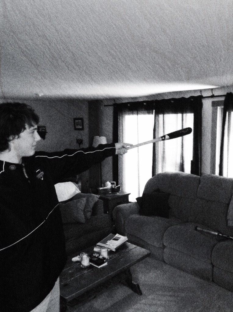 BigJackyJ_'s tweet photo. Chilling with my good friend babe :) he loves his bats #homers #CPIDM http://t.co/g6KpjSJDom