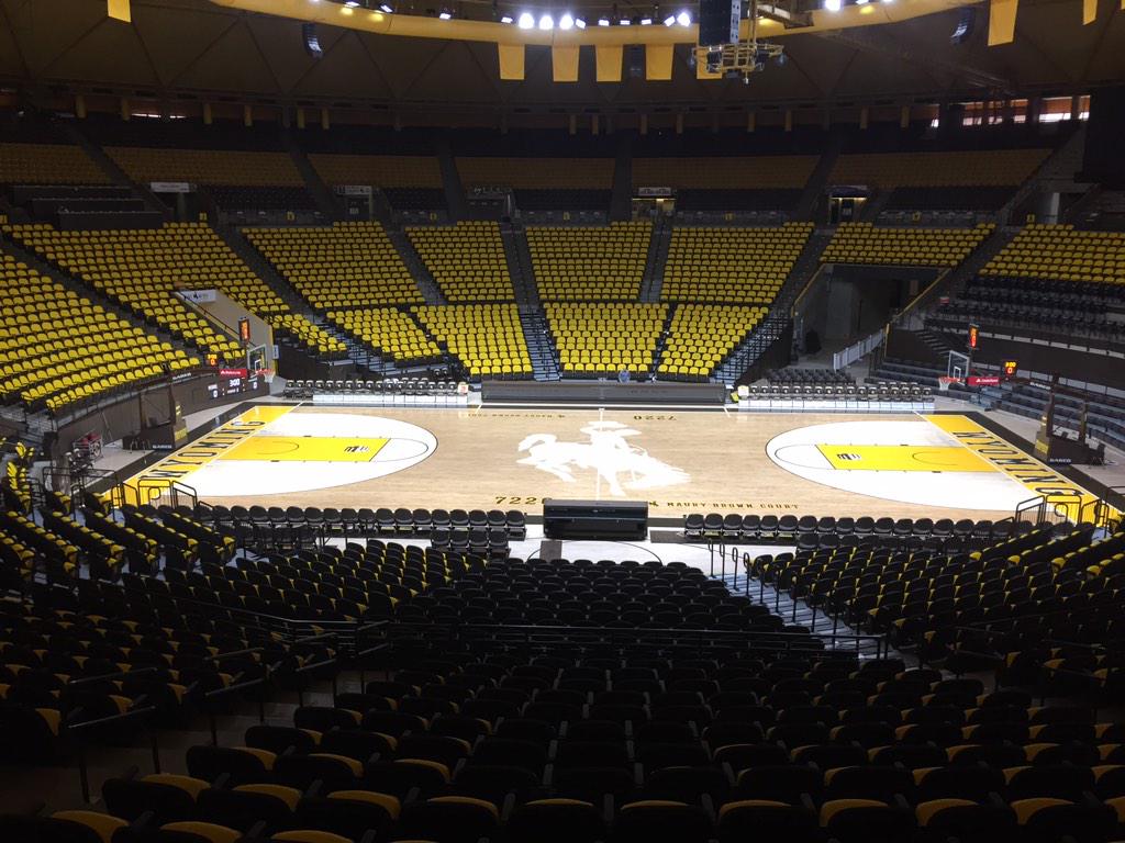 BHorodyski's tweet photo. In just about 5 hours the #DoomofDome will be Rockin as we take on CSU tonight at 7pm. #WYOHoops http://t.co/ksqmXUFhZS