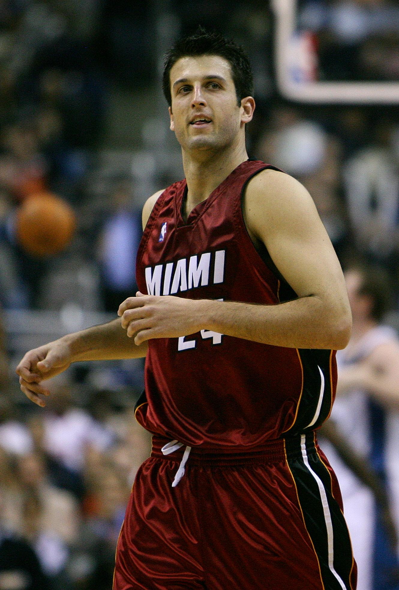 Happy 34th birthday to the one and only Jason Kapono! Congratulations! 