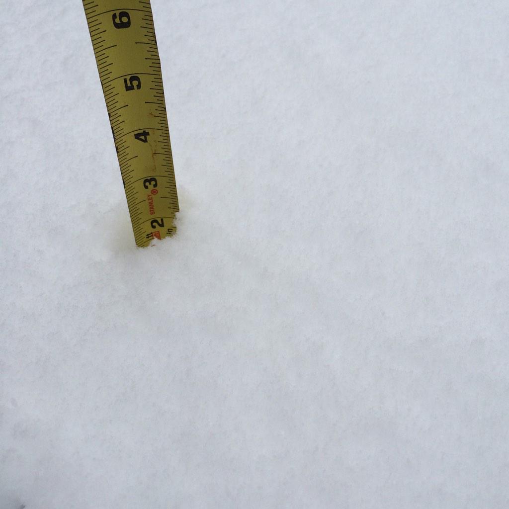 NevilleKMBC's tweet image. Thanks, Beth! RT @ezbeesolutions: @NevilleKMBC it's done snowing here in Saint Joseph #WeatherBugBeth