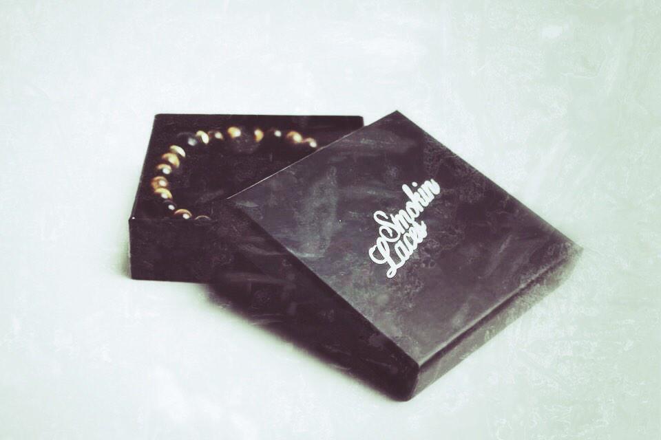 LacesSmokin's tweet photo. http://t.co/i7LPHVYTv0