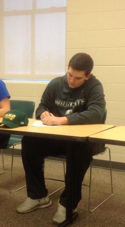 andyadado's tweet photo. Officially Signed with Northern Michigan today 🏈🏈🏈 Thank you everyone for your support! http://t.co/q89JGLJTmc