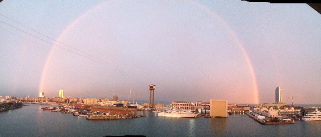 BCNBeyond's tweet photo. Amazing Rainbow Panorama from @WTCBarcelona @WHotels #barcelona #NatureIsBoss http://t.co/X04Nuu1aKo
