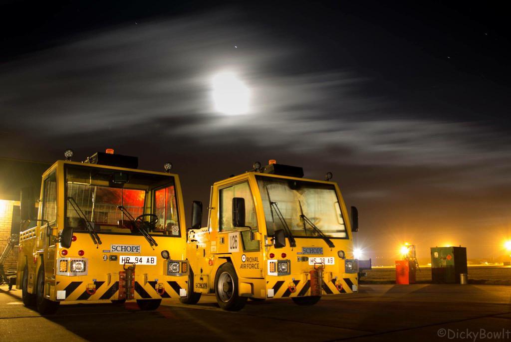 dbowlt's tweet image. Bit of fun with long exposures at work last night. @raflossiemouth #fullmoon #lossiemouth #RAF #tractor