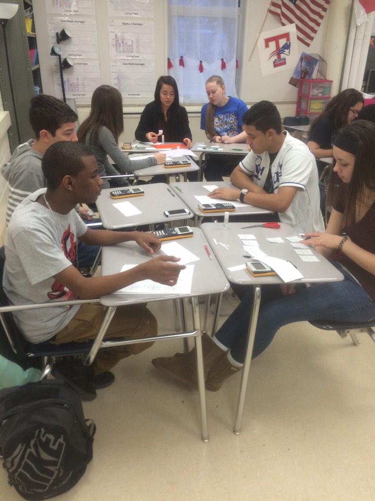 RedBlueMathandU's tweet image. Truman Algebra I students comparing exponential functions! #isdstrong