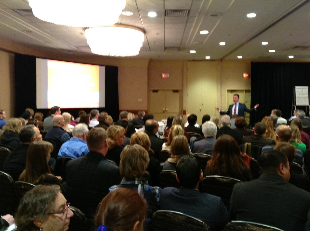 Russcir's tweet image. Coast Plaza hotel with a few hundred exceptional agents learning with Richard Robbins. #ciragent #yycre #cirmgnt