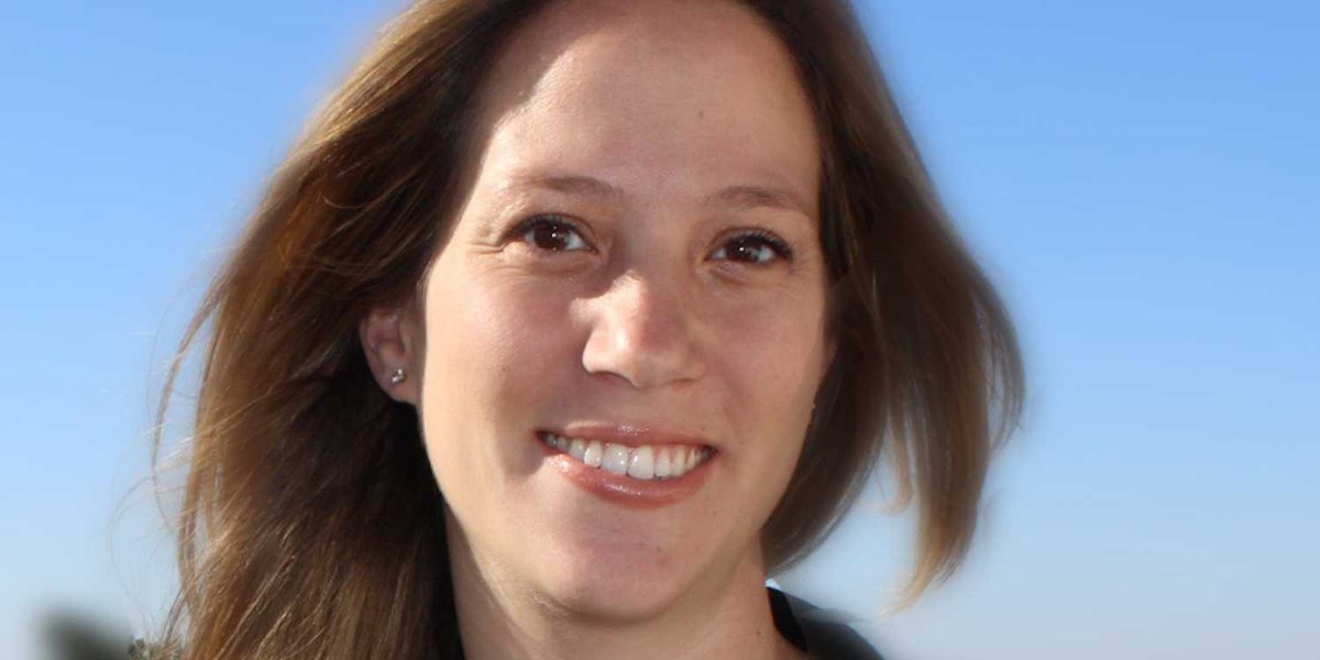 BusinessInsider's tweet photo. This woman had two babies and grew her startup from $1M to $10M in annual revenue in two years http://t.co/kF8Jxbnnuo http://t.co/bJfiieUnSx