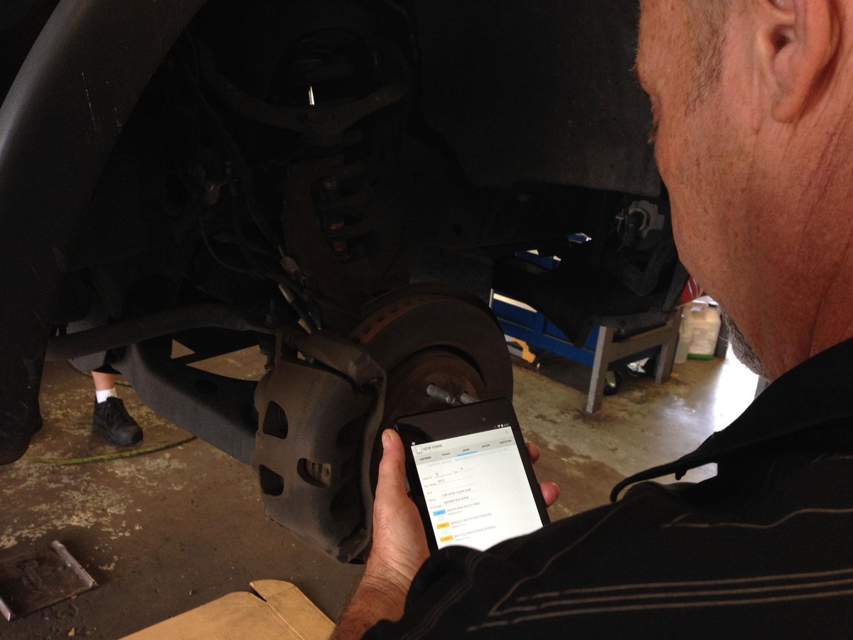 BoltOnTech's tweet image. Use #MobileManagerPro &amp;amp; car inspections to tell a story at your repair shop mitchell1.com/shopconnection… @Mitchell1