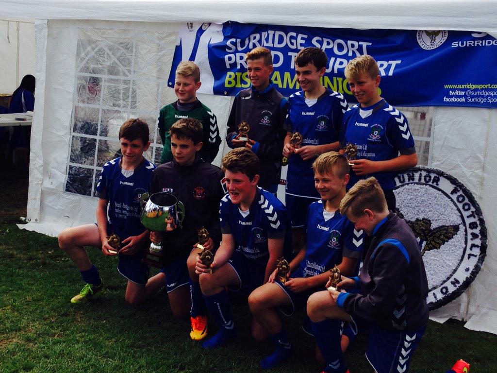CurzonAshtonU14's tweet photo. Lads at Blackpool tournament last summer fun but long long day !!! @AdamMuir10 @ForrestKai @jneild6 @KieranKozyra http://t.co/aA7TgjKomL