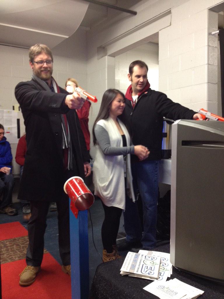 RTVTankard's tweet photo. Having fun between draws. #TeamTankard @2015tankard @RTVLondon http://t.co/ztypfMrSEy
