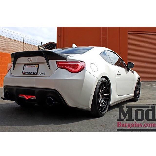 localfrs's tweet photo. Congrats to #LocalFRS sponsor @modbargains on their 10 year anniversary! 5% off EVERYTHING (including the Valenti's… http://t.co/VlrYTUMbeA