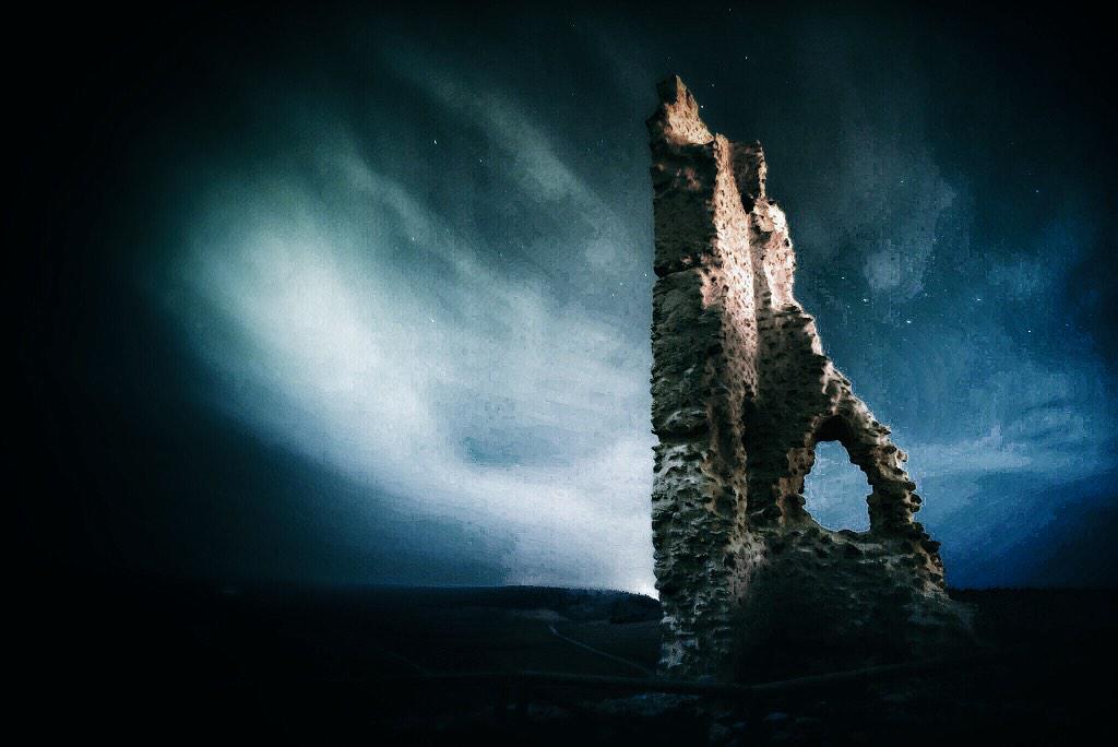 BuenasNochesES's tweet photo. #BuenasNoches #España
Ruinas de la torre del castillo de "Calatañazor, donde Almanzor perdió el tambor". O no.
#Soria http://t.co/yvG1quC225
