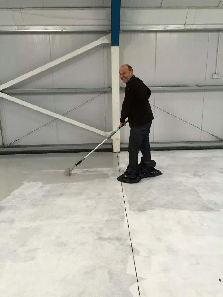 jenste_ltd's tweet photo. Paul just loves painting 😁 http://t.co/35427WOGjv