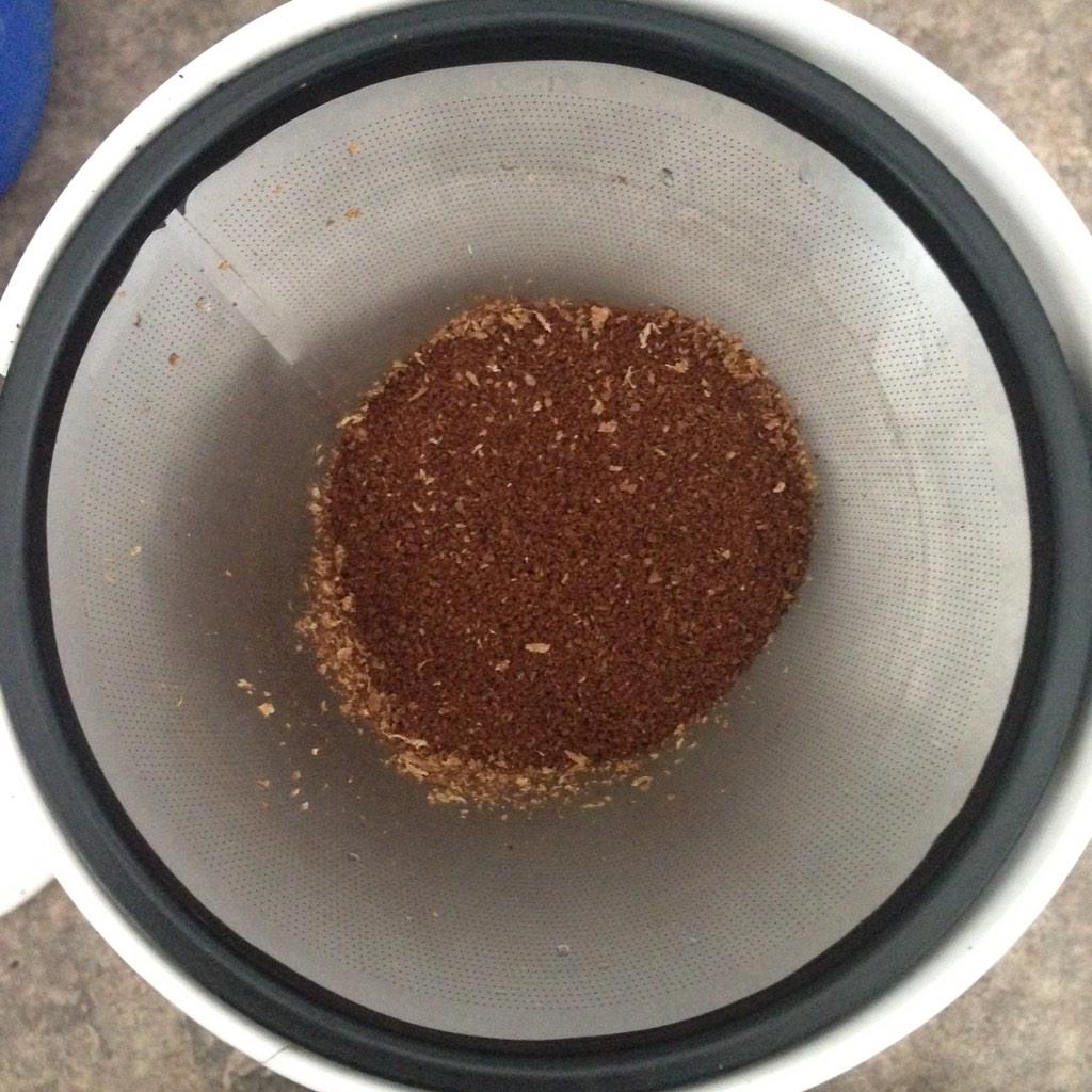 RusselLarson's tweet photo. David mancia from @coavacoffee, I haven't had Coava in about a year and a bit. A rare treat in Canada! http://t.co/cL2hLAr4sb