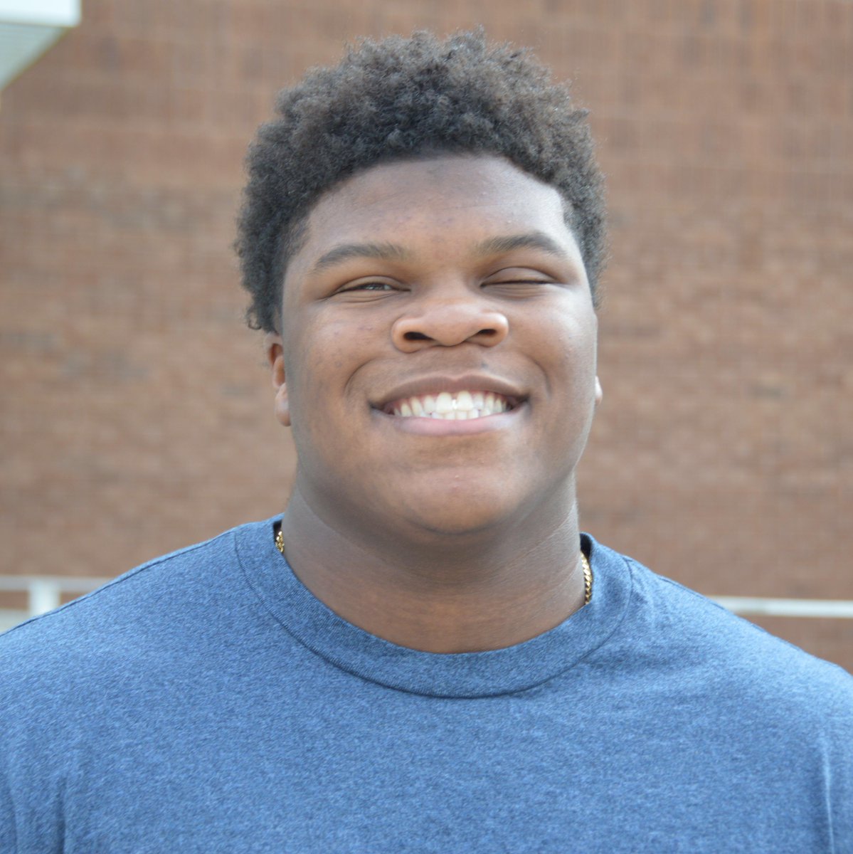 SicEmDawgscom's tweet photo. 3-Star OT Nick Buchanan of Atlanta has committed to Florida over Georgia. http://t.co/pWH0JhvraR