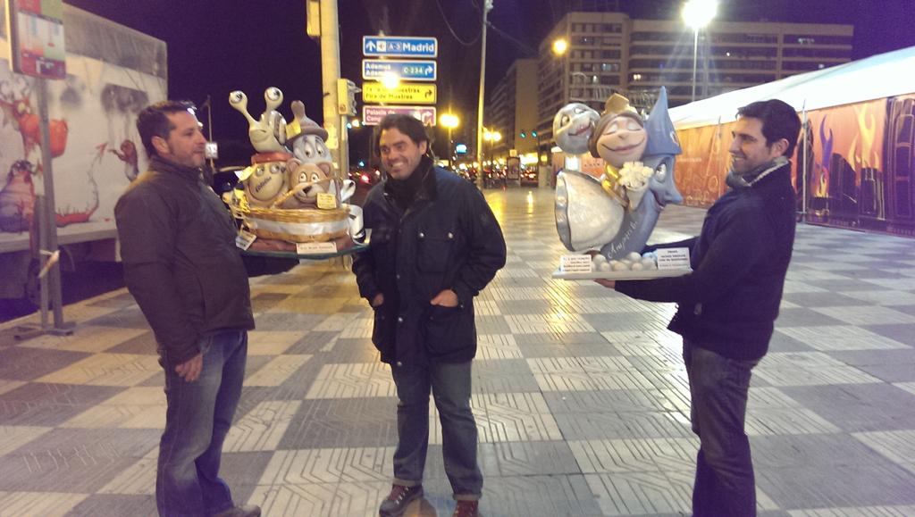 ampimmb's tweet photo. "@MalaltdeFalles: Ninots  @FALLALORATPENAT i #FallaMatias PerellóLuisSantangel Santaeulalia #ExpoNinot15 http://t.co/4kz730AAQV" @BGVelert