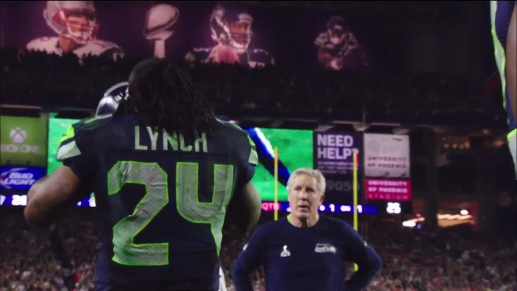 MavericksHub's tweet photo. Marshawn Lynch walked back to the sideline smiling at Pete Carroll after Russell Wilson lost the game with an INT. http://t.co/Zzj5AqF5MY