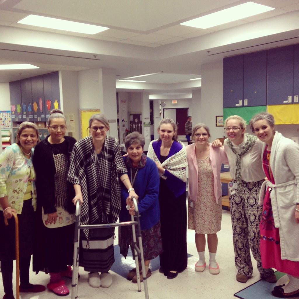ThomasTXKinder's tweet photo. Kindergarten is 100 days smarter! #100dayofschool http://t.co/4wJTyQ9iSK