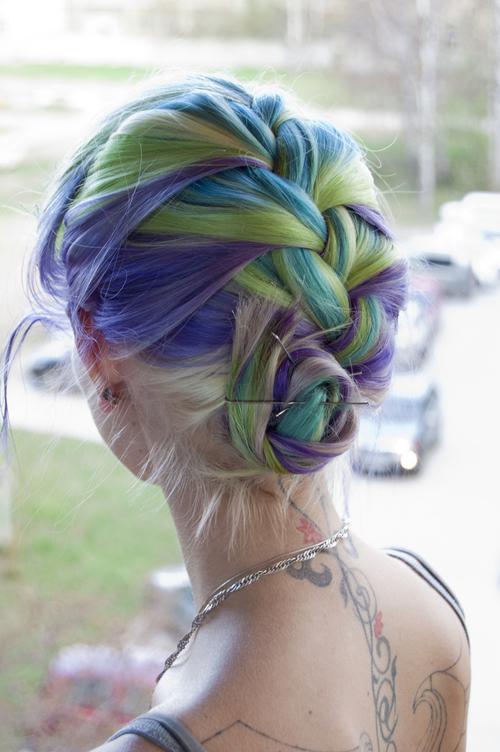 NuTikaStyle's tweet photo. These colors perfectly intertwine, forming a look that's nothing short of magical!!! #nutika #hairenvy http://t.co/d7H5I2doTl