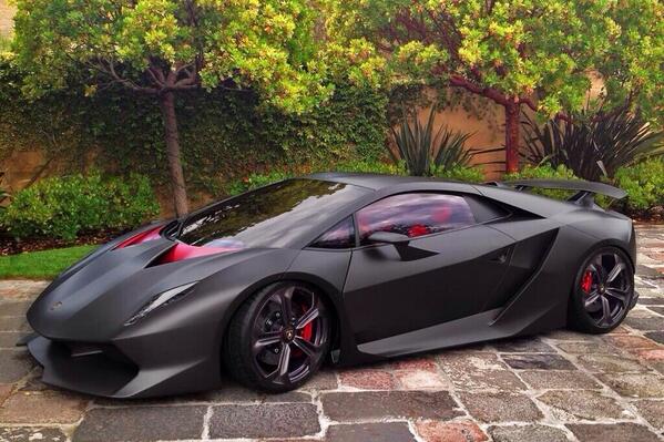 LUXURYPlCTURES's tweet photo. Lamborghini Elemento http://t.co/rutnM0iot5