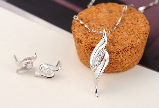 guyoftherings's tweet photo. #Jewelry set #Earnings and #Necklace  http://t.co/QoAKA3rorJ http://t.co/Std4PGe18B