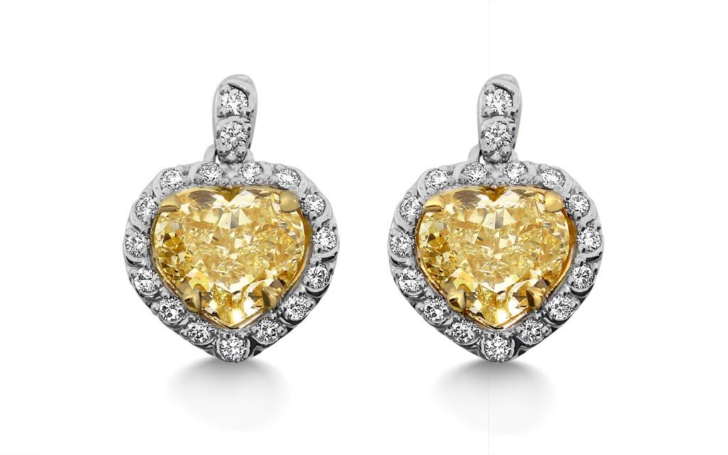 WeiszDiamonds's tweet photo. This amazing piece set in our new design truly speaks for itself..... 6.19CTW, FLFY,VS2 http://t.co/6zvoH6XMK3