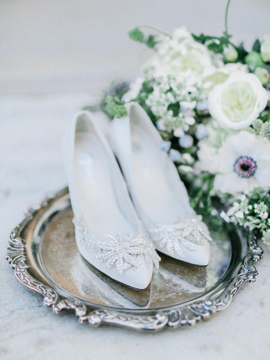 It's #WeddingWednesday ! Beautiful styled shoot w <a href="/amoreeventco/">Amore Events by Cody</a> as featured on <a href="/magnoliarouge/">Kate Holland</a> #weddingshoes #wedding