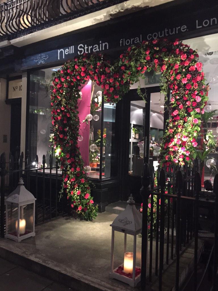 neillstrain's tweet photo. It's that time of year again - Love is in the air #Belgravia #WestHalkinStreet #ValentinesDay #NeillStrain http://t.co/a4yQlhRAjy