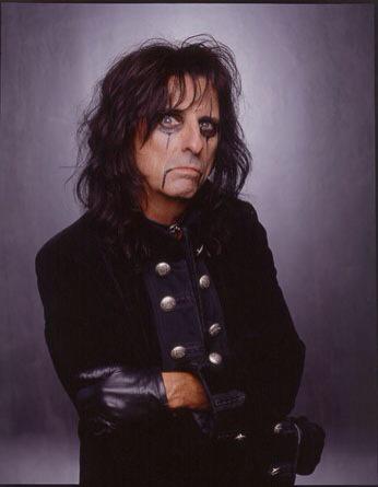 Happy birthday to the legendary Alice Cooper! 