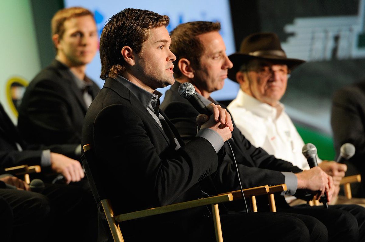 Mjackson111A's tweet photo. “@NASCAR: Q: Is the new @roushfenway attitude the key to success? 

A: http://t.co/qwKWnkFt35 http://t.co/VaJIS4adQ3”