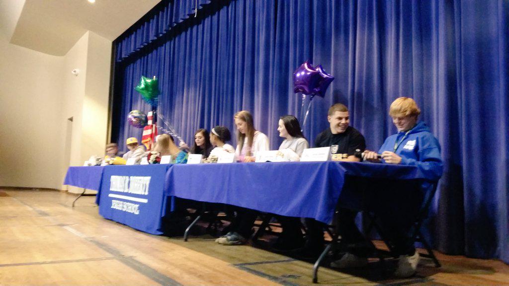 BrentWNew's tweet photo. 11 about to sign their letters of intent from @DHSAthletics. Big deal.  #gazettepreps #copreps http://t.co/HDeKLJcleV