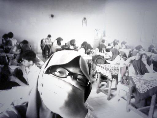 _8Bengek__'s tweet photo. Hai jamkosnya kita tu begini uyeee😂💃 http://t.co/gRhDFjWnvU