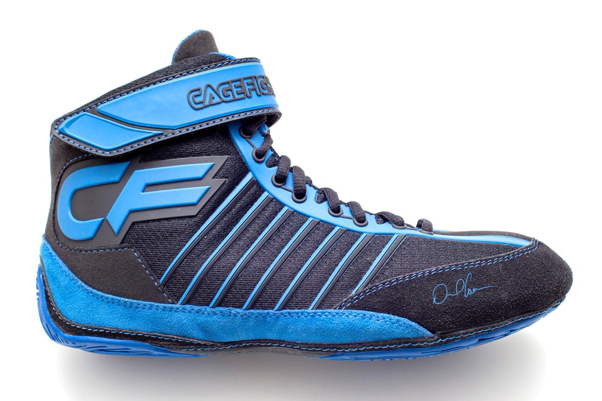 AgonWC's tweet image. REMINDER - RT we will chose one WINNER of @dc_mma REVOLUTION #CombatPro1 at 5K FOLLOWERS courtesy of @CF_Athletic