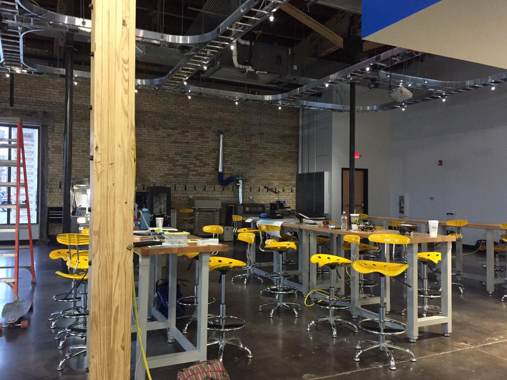 StayComfyAR's tweet photo. Had fun touring the @ARInnovationHub today! http://t.co/PgRqWxjZDc