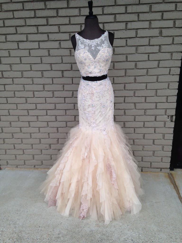 PageantPlace's tweet photo. http://t.co/AaZ4krZJaC