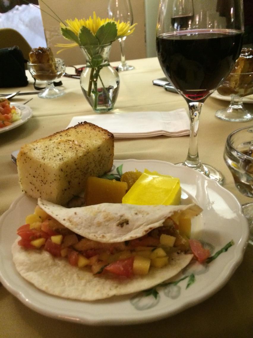 gailbouw's tweet photo. @ErieBeachHotel #twtfolks @TweetFolkTours thank you great meal #celerybread #perchtaco@#pickledpumpkin yummy http://t.co/3p88QoSbUQ