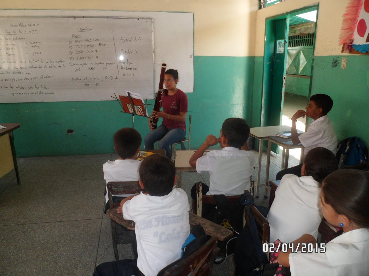 nelblit_rb's tweet photo. @nucleosanmateo @elsistema @SistemaAragua @SoyFundamusical #ElSistemaCumple40 u.e.n 25 de marzo http://t.co/gcAH5R5e0T