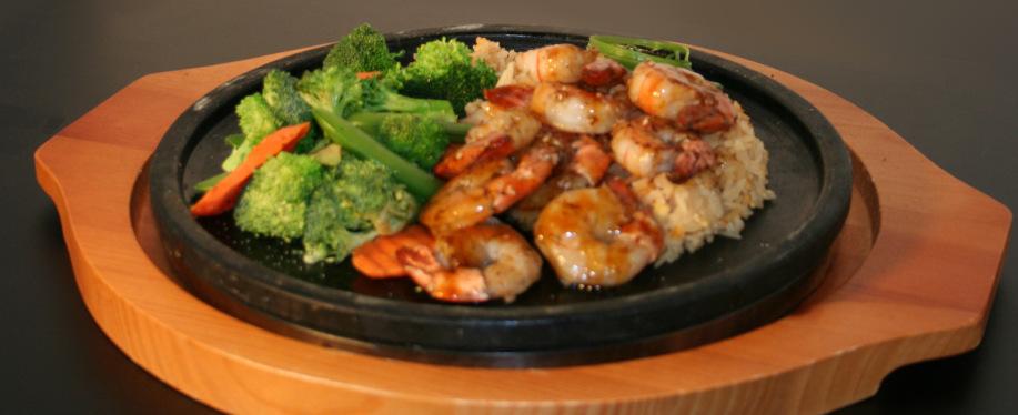 #MeatyMonday or #MeatlessMonday?  Either way we have you covered! #hibachi #steak #yummy #foodie #fortcollins #foco