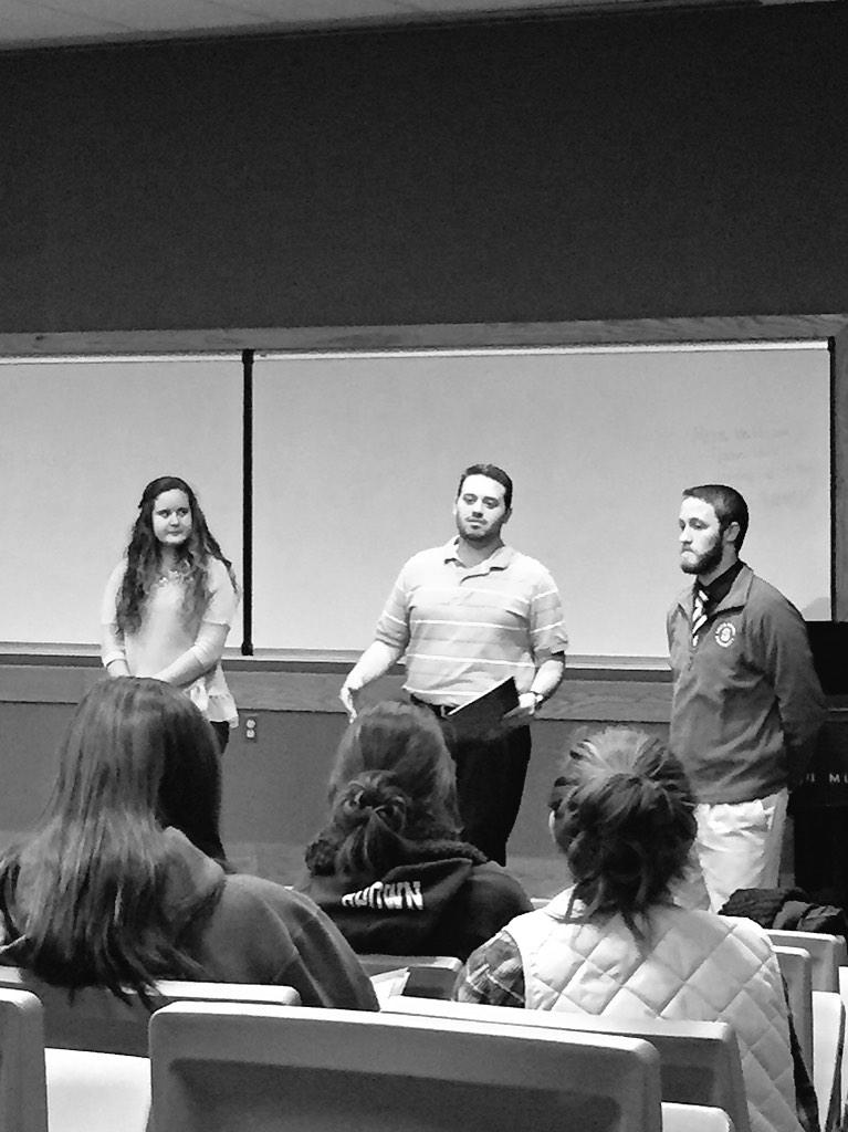 SalveReginaCSD's tweet image. Current and former student leaders sharing their Salve Regina student leadership experiences #interviewworkshop