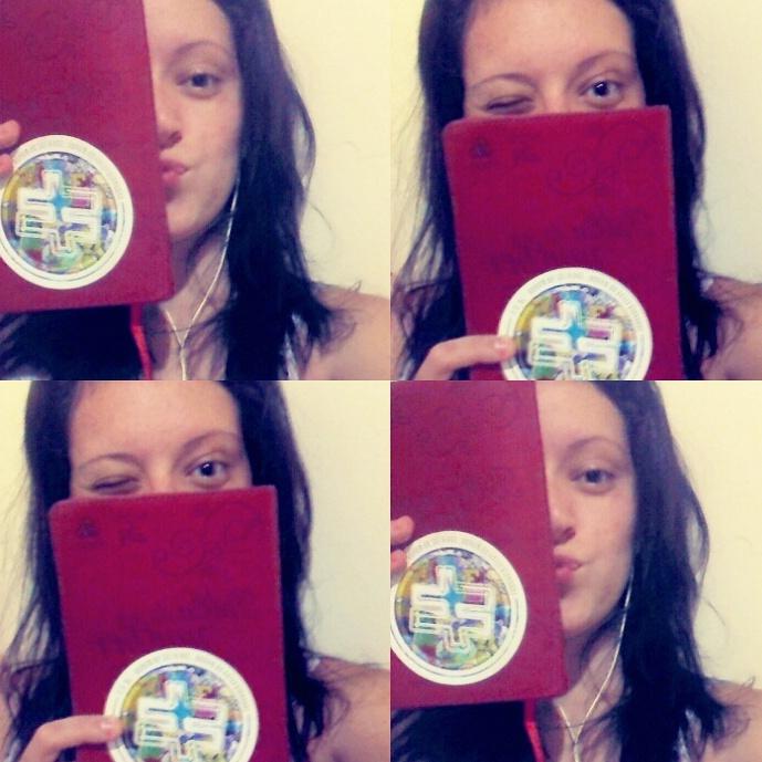 aiaicarol's tweet photo. Entendeu? Esse é o melhor livro de todos! #myholy #alimentodecadadia ❤☝🙏 http://t.co/99ZvjJgKrc