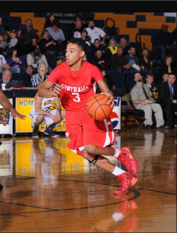 Coachmcmurray's tweet photo. Class of 2016 pg @_deeforthree #jetlfe http://t.co/nHpdpTZNPh