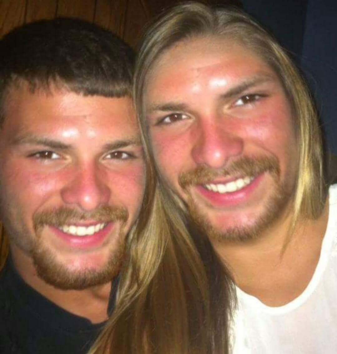 MattJohnson_327's tweet photo. I have never laughed so hard in my life. 😂😂😂😂😂😂😂😂😂😂 http://t.co/oNU9q03Hu1