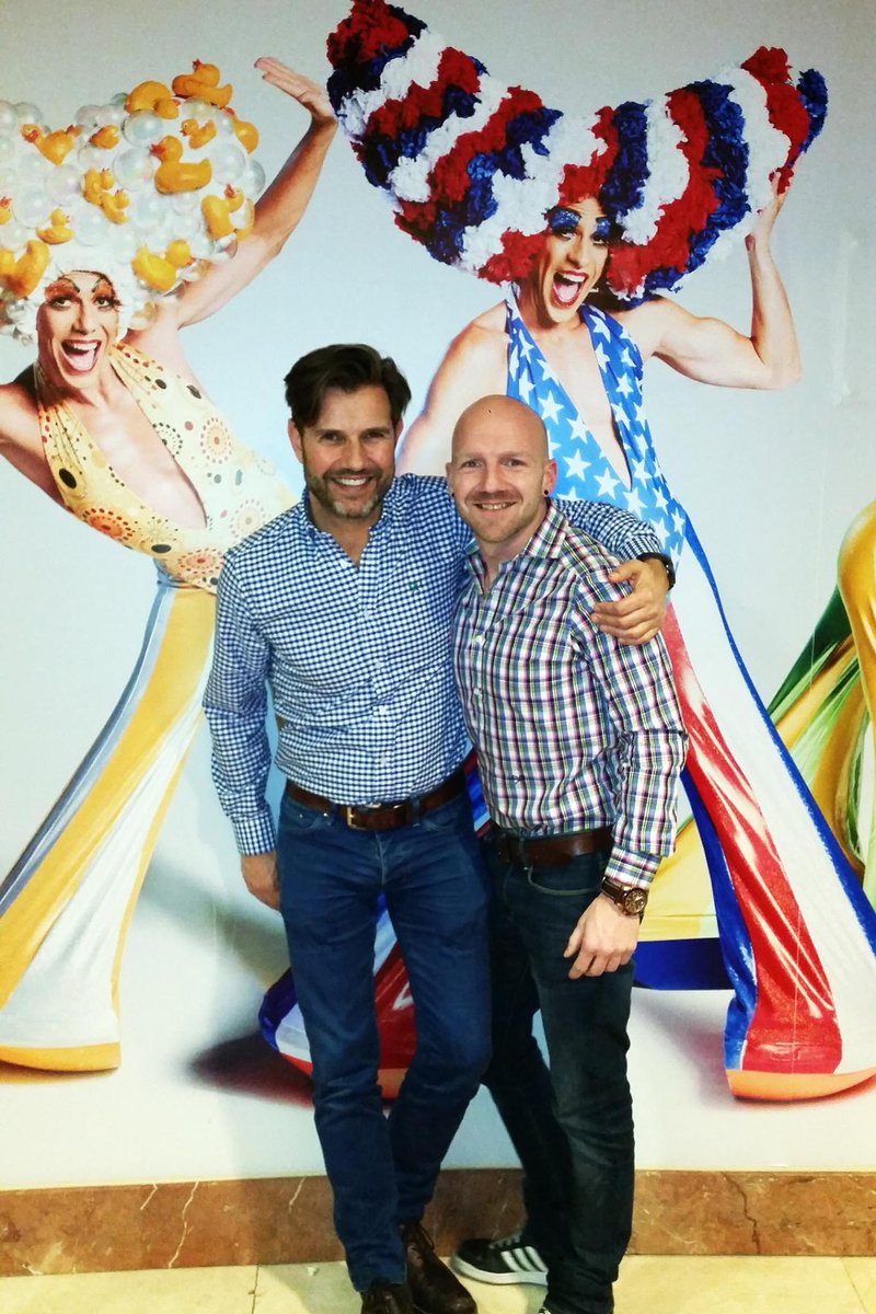 bigmove2spain's tweet photo. Just arrived home after a great night in a #Madrid #teatro . Read the story http://t.co/eBBLH3lOoy #viendopriscilla http://t.co/KT4W6ykyMh