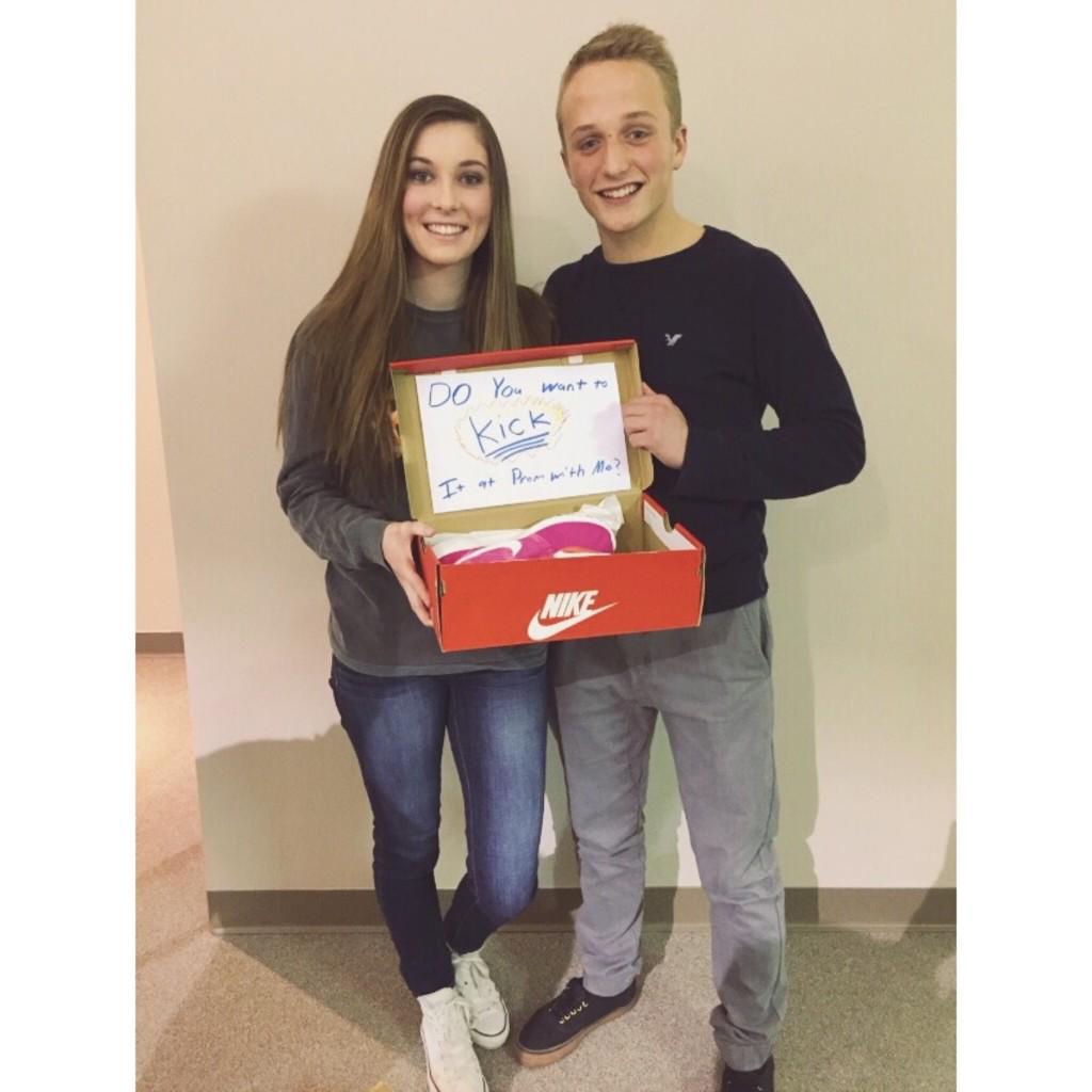 HankWarren6's tweet image. PROM DATE 🎉🎉🎉