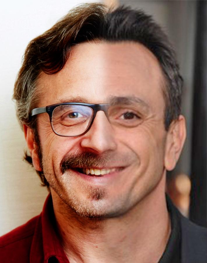 hank azaria glasses