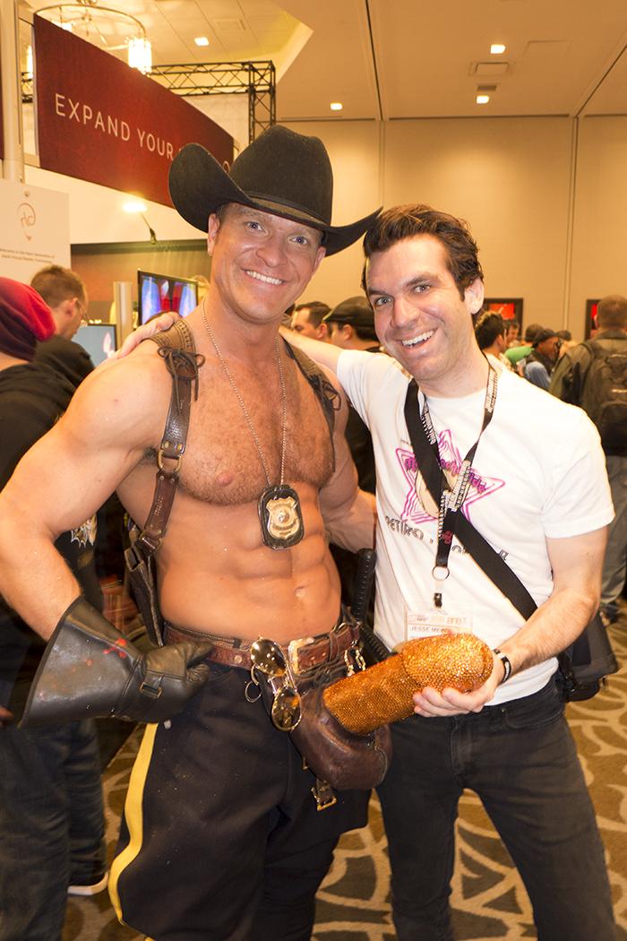 RPStarTees's tweet photo. We had a blast with @BrentRayFraser! Always a good time at the @AEexpo. http://t.co/sC1sVQyUq2