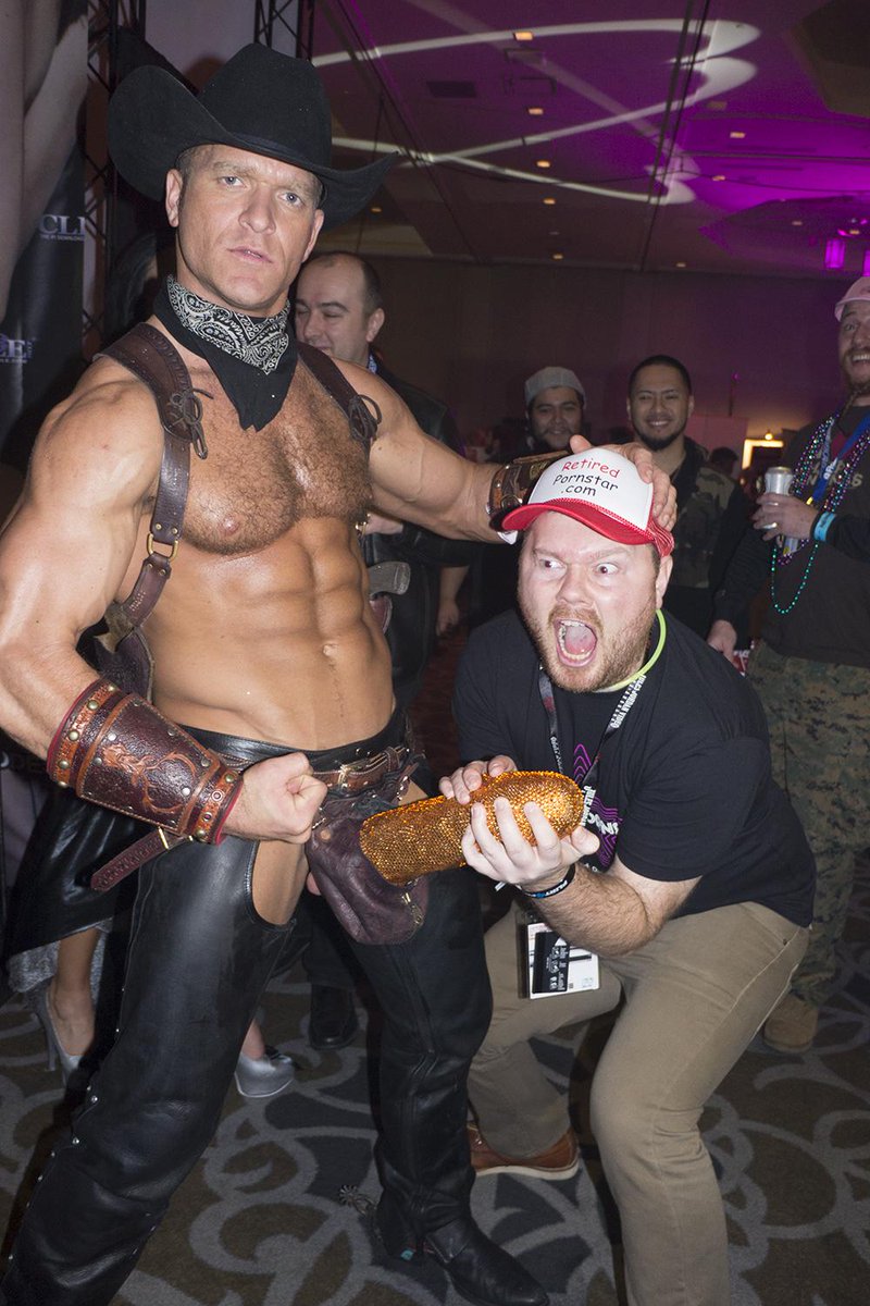 RPStarTees's tweet photo. We had a blast with @BrentRayFraser! Always a good time at the @AEexpo. http://t.co/sC1sVQyUq2