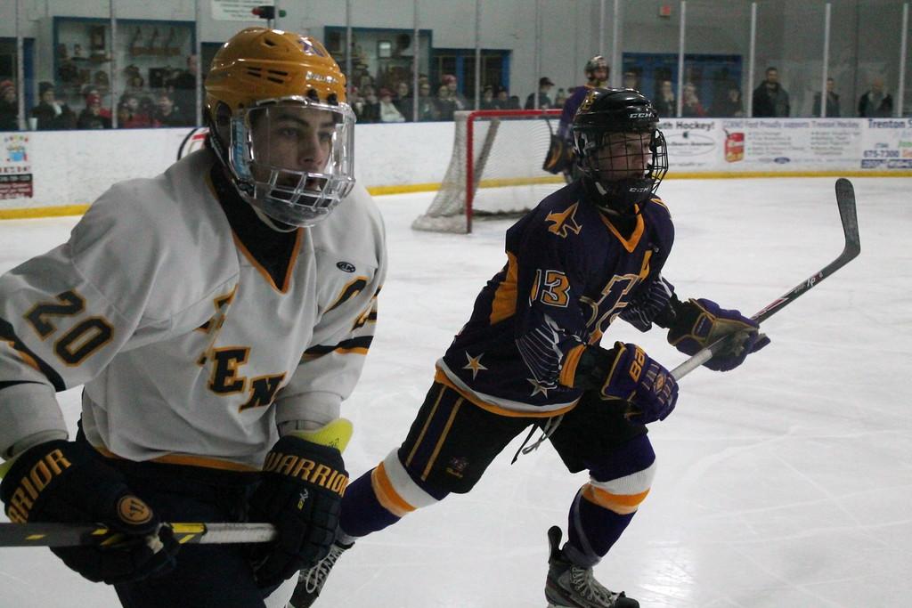 FrankwNH's tweet photo. - @TrentonHockey tops @delasallehs w/ PHOTO GALLERY @Quinn_Preston20 @TrojanPit @MichHSHub http://t.co/YBFbwIIhAt http://t.co/Kv3Z4lwmPg