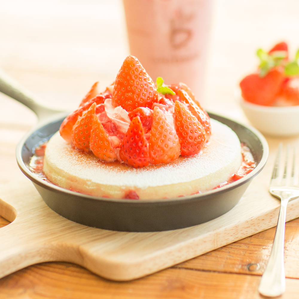 ceffectc's tweet image. RT @caffebenehq: [카페베네 신메뉴 출시기념 RT 이벤트] 2015 카페베네 봄신메뉴 출시! 사진속 딸기치즈수풀레가 먹어보고 싶다면? RT시작!! 추첨 3명, 카페베네 딸기치즈수풀레 증정http://t.co/i4CpSgFxgF