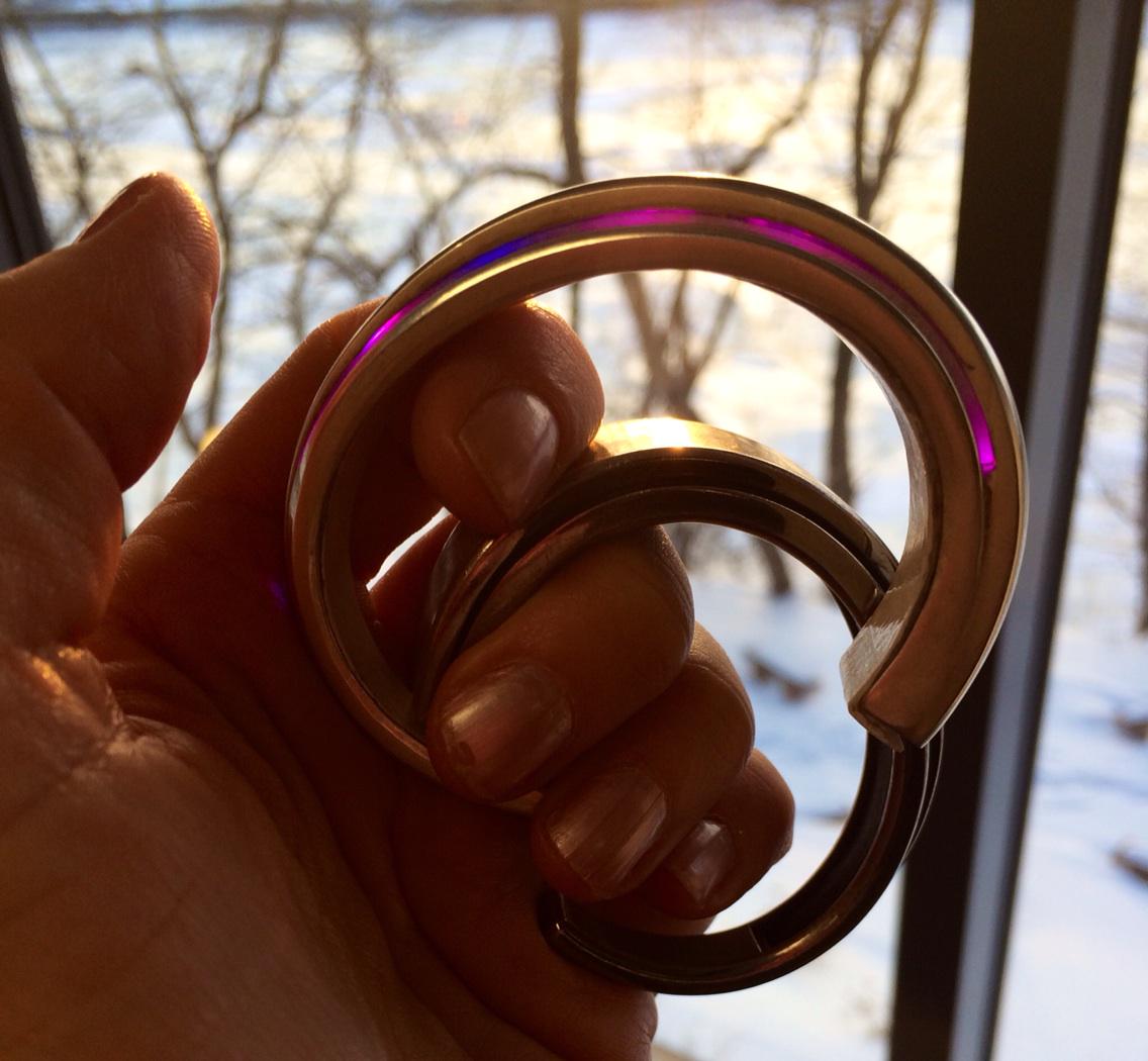 BeaconandLively's tweet photo. RT @WareLLC: Gorgeous #bluetooth LED
@BeaconandLively bracelets: color coded contacts! #TheRefineryCT #wearabletech http://t.co/dqKOZRQwt1